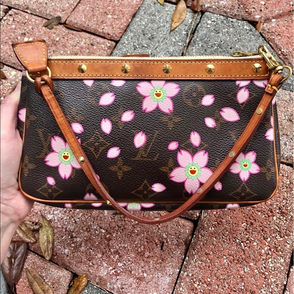Authentic Louis Vuitton 🌸cherry blossom pouchette - Picture 10 of 16